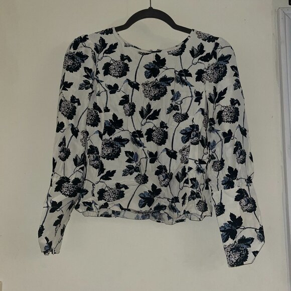 Club Monaco Tops - Club Monaco Floral Print Women's Long Sleeve Top size xs